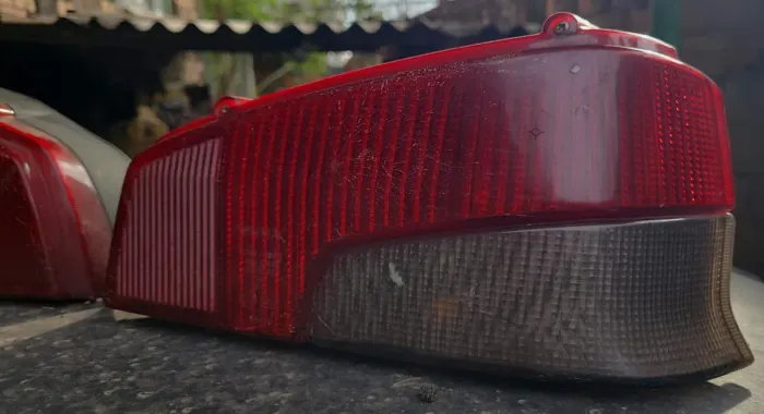 Peugeot 106 lanternas traseiras Valeo