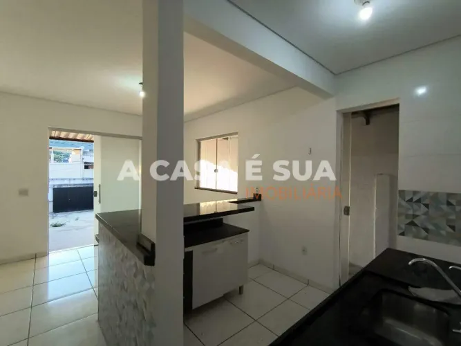 Casa residencial para aluguel no bairro Santa Helena, em Contagem/MG