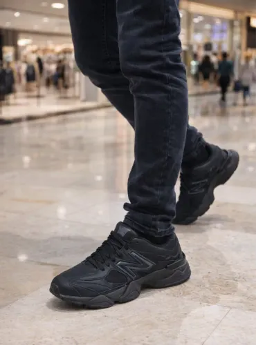 Tênis New Balance preto super confortável