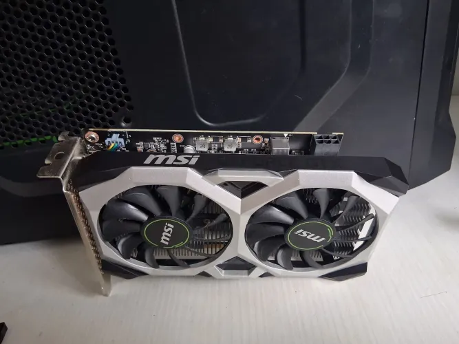 Placa de vídeo GTX 1650 4gb Vram MSI