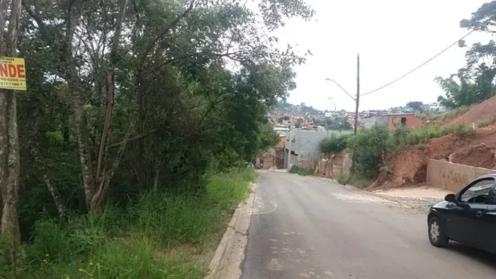 Vendo 585m2/pego carro/Rua Arapés/Santana de Parnaíba/entrada R$100 mil + 36 x R$1.300,00