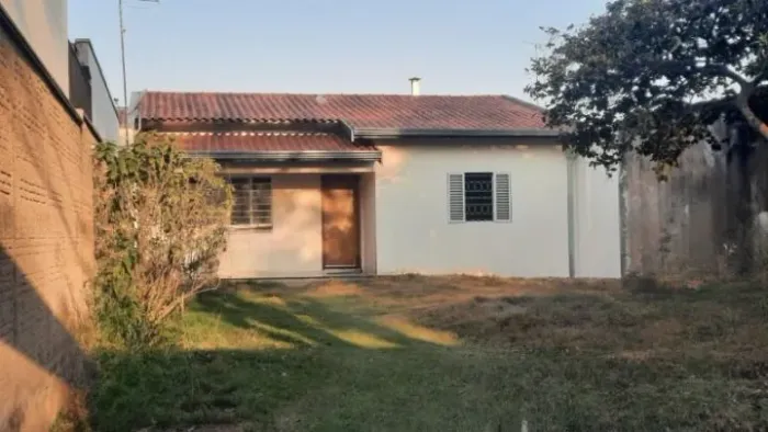 Casa à venda na Vila José Kalil Aun em Cosmópolis.