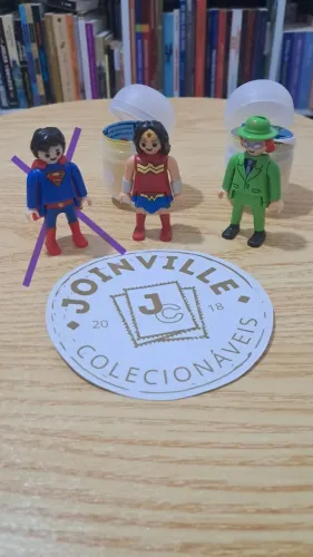 Playmobil e DC - Kinder Ovo avulsos