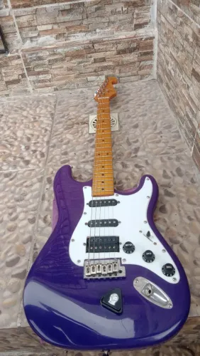 Guitarra SX com malagoli hh777 ponte wilkson
