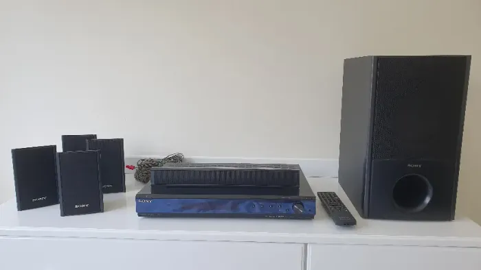 Home Theater Sony HT-SS2300 - Sistema 5.1 com Subwoofer e 5 Caixas Acústicas
