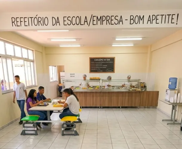 Cadeira para refeitório