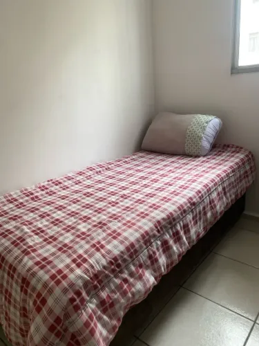 Cama solteiro com baú + Colchão