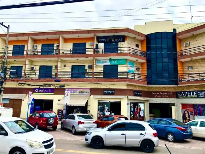 SALAS COMERCIAIS NA PRINCIPAL AVENIDA DO CENTRO DE MARICÁ COM GRANDE FLUXO DE PESSOAS