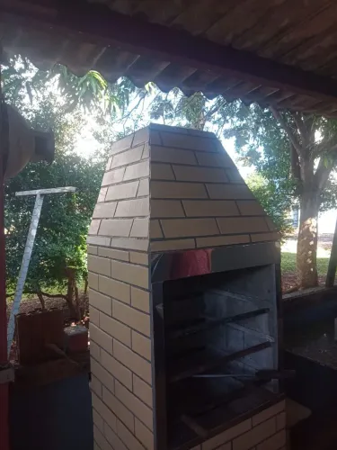 CHURRASQUEIRA PRÉ-MOLDADA 60CM