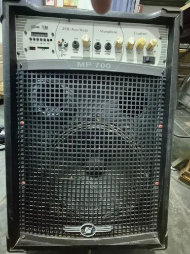Caixa amplificada multiuso Frahm Mp700 12" 700w