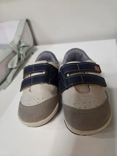 Tenis kidy tamanho 22