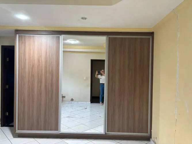 Guarda Roupa