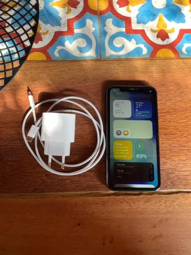 iPhone 11 (aceito propostas em dinheiro)