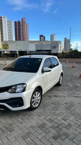 Toyota Etios X Plus 1.5 Flex 16V 5P Mec. 2020