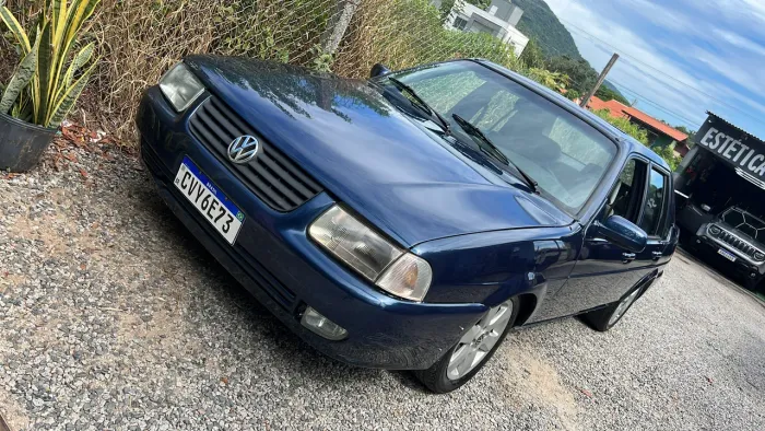Volkswagen Santana Exclusiv 2.0 MI/ Executivo 2.0i (álcool) 1999