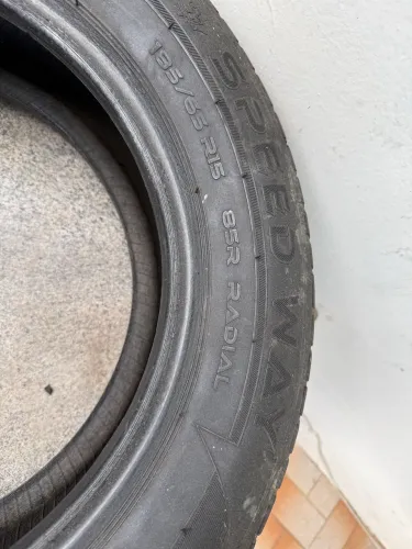 Pneu 185 65 R15 pra estepe