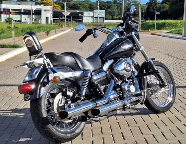 HD SUPER GLIDE CUSTOM 1.600cc | ABS | 2012 | BAIXA KM