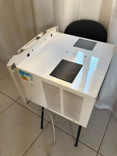 AR CONDICIONADO DE JANELA - SPRINGER MIDEA 10 MIL BTUS