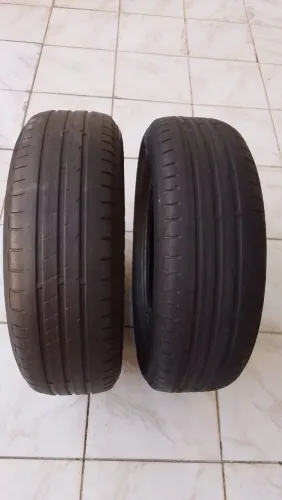 Vendo pneu Goodyear REF: 185/65R15