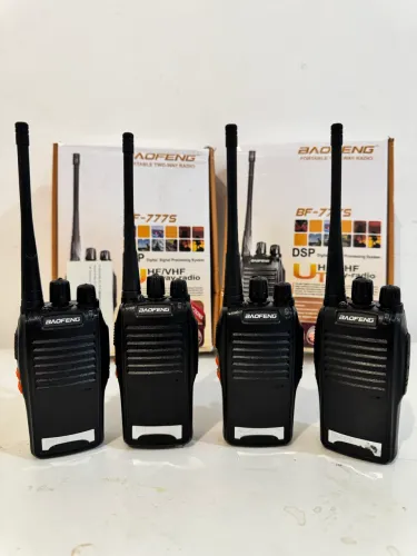 4 Rádios Walkie-talkie