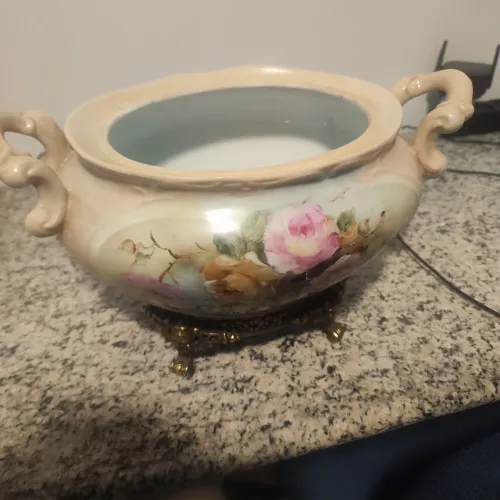 Cachepot de porcelana pintado a mão 