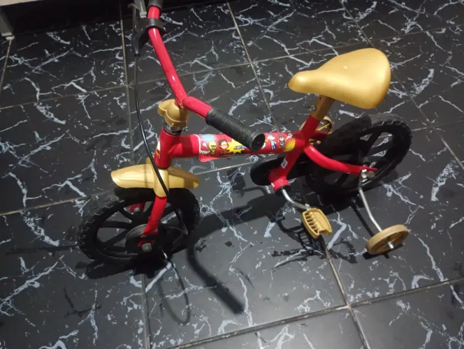 Triciclo infantil bicicleta