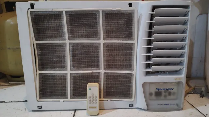 Ar condicionado 12 mil BTUs 127v controle remoto