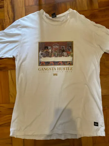 Camisa Chronic 'Gangsta Hustle' Edição Natal
