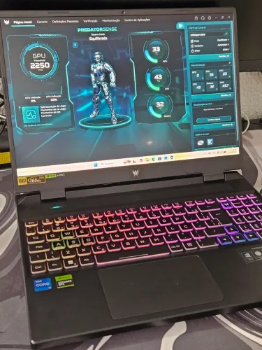 Vendo ou troco Notebook gamer Acer Predator Helios Neo 16