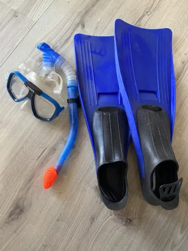 Conjunto de mergulho usado