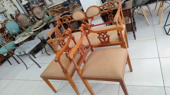 Conjunto de banco antigo