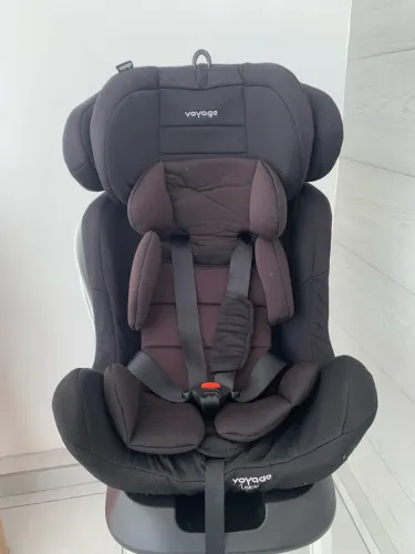 Cadeirinha e bebê conforto