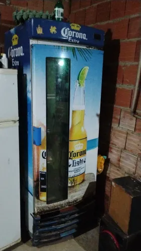 Vende-se um repositor de cervejeira 
