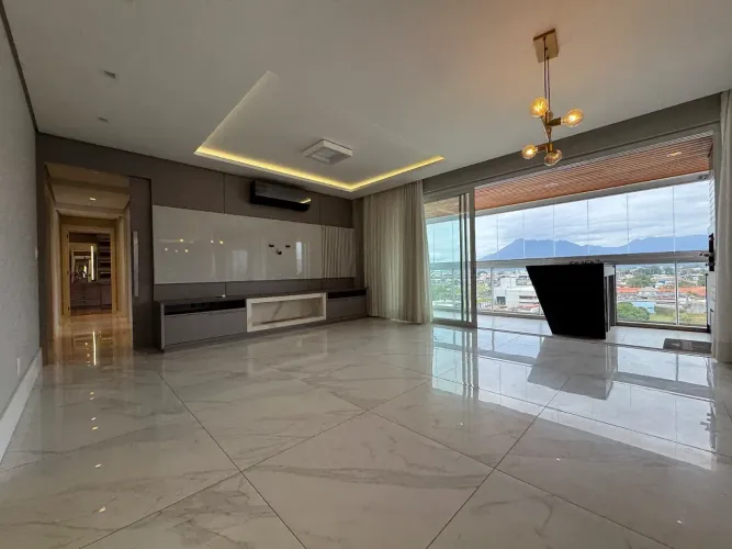 Apartamento mobiliado 4 Dormitórios sendo uma Suíte Master