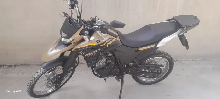 XTZ 250 Lander 2024