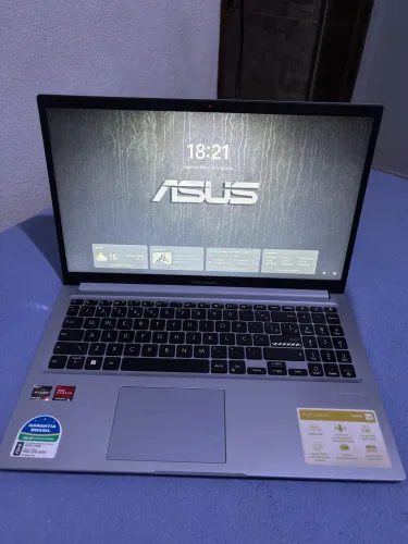 Novebook Asus vivobook