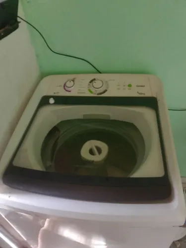 Vendo máquina Consul de 12 kilos pra retirar peças