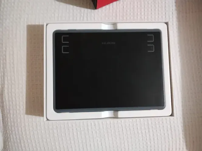 Mesa Digitalizadora Huion Inspiroy H430P - Perfeito Estado