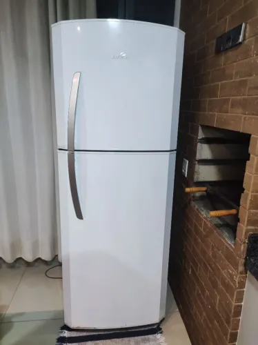 Vendo Geladeira Continental