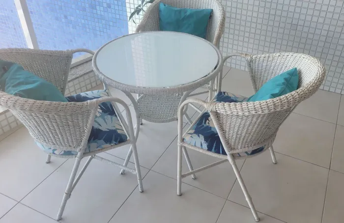 Conjunto Varanda mesa e cadeiras 