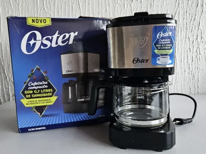 Cafeteira Oster Inox 127V 0,7L 