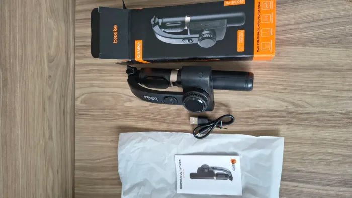 Tripé Estabilizador Gimbal Basike 3 em 1 com Controle - Novo!