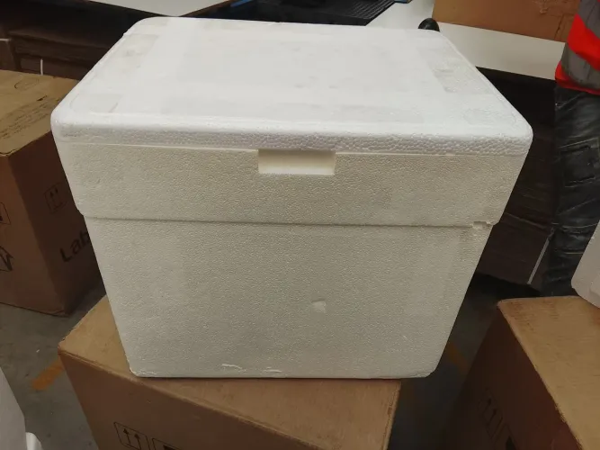 Caixa de isopor 40 L