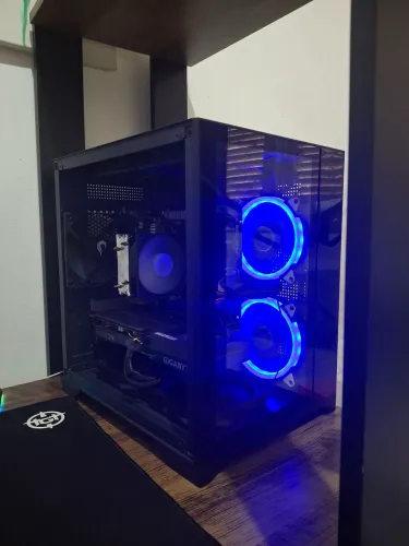 RX 6600 + RYZEN 5 5500 ---> PC GAMER RODANDO TUDO