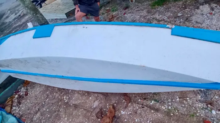 BARCO DE FIBRA REFORÇADO