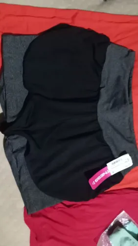 Roupas da romence novas pela metade do preço corre que está acabando