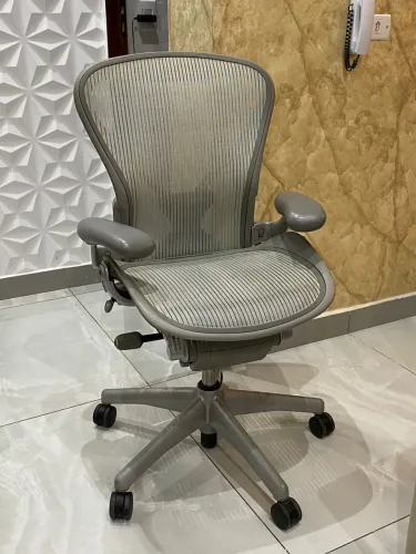 Cadeira herman miller aeron C classica completa titanium
