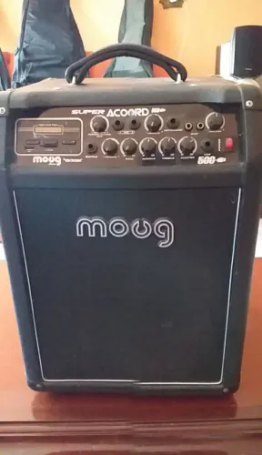 Caixa de som moog