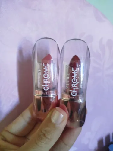 Vendo kit de 2 batom cintilante 