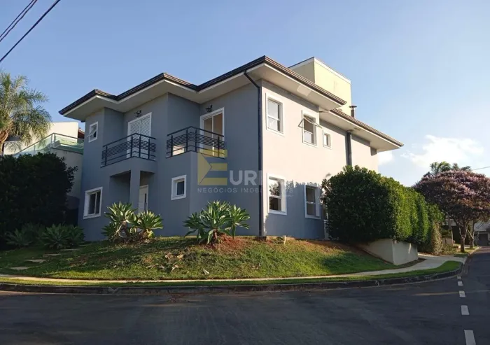 Casa em condomínio à venda no Condomínio Vivenda das Cerejeiras em Valinhos/SP